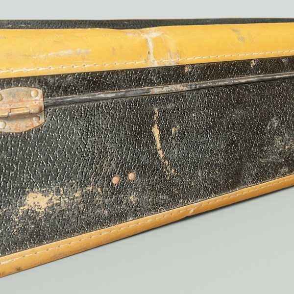 12 Vintage Suitcases Retro Valise Collection