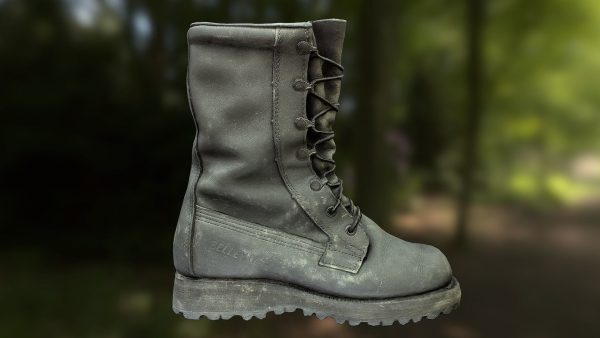 16 low poly boots