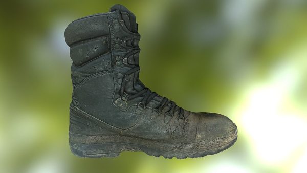 16 low poly boots