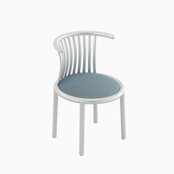 Curved Iron Chair 01