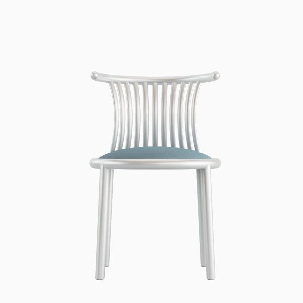 Curved Iron Chair 01