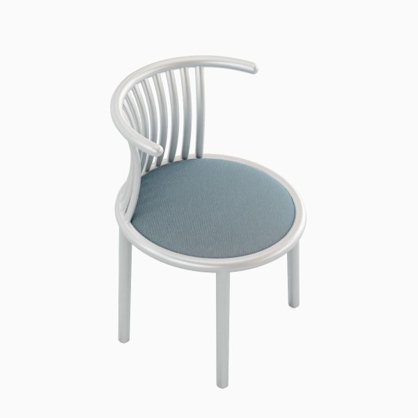 Curved Iron Chair 01
