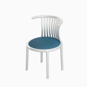 Curved Iron Chair 02