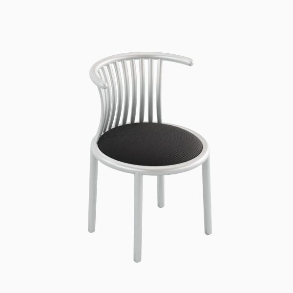 Curved Iron Chair 03