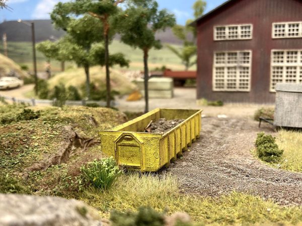 DET-0006 Trash and Garbage set 11 items H0-scale