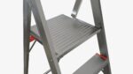 Foldable lightweight stepladder