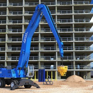industrial-crane-with-concrete-bucket-3d-model-dc28c61723