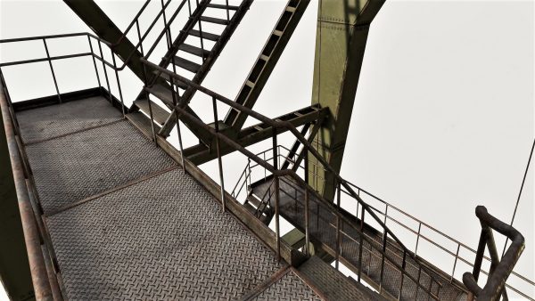 Large Old Crane PBR