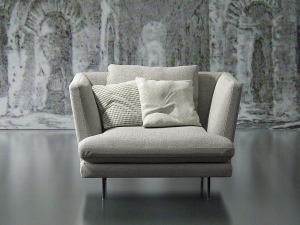 Lars Armchair