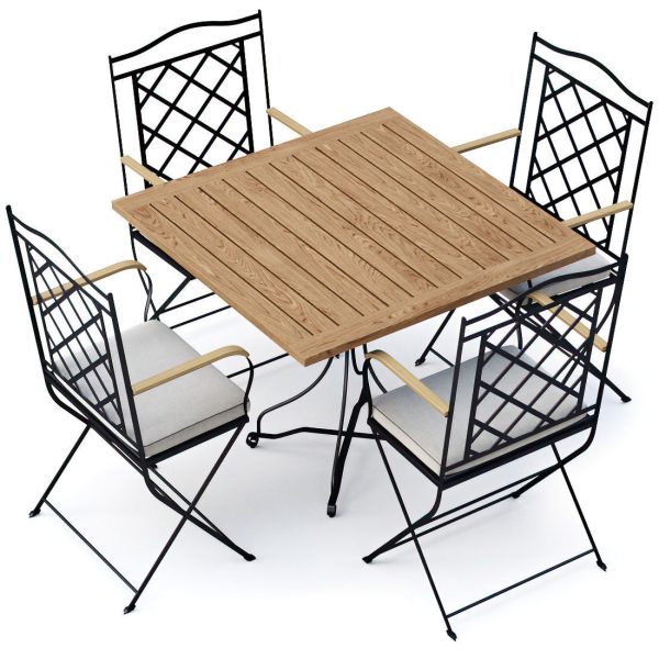 Manutti St-Tropez Dining Chair with Firenze bistro table