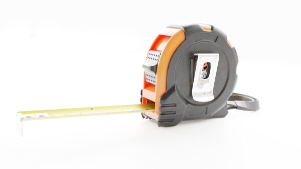 Metal retractable measuring tape