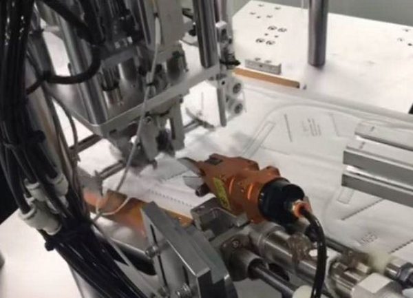 N95 mask production machine