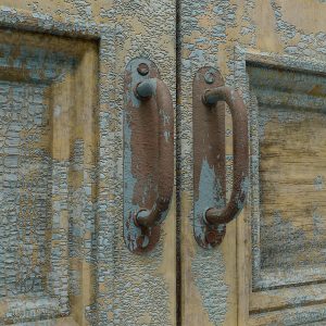 old-wooden-door-3d-model-1b06d74be9