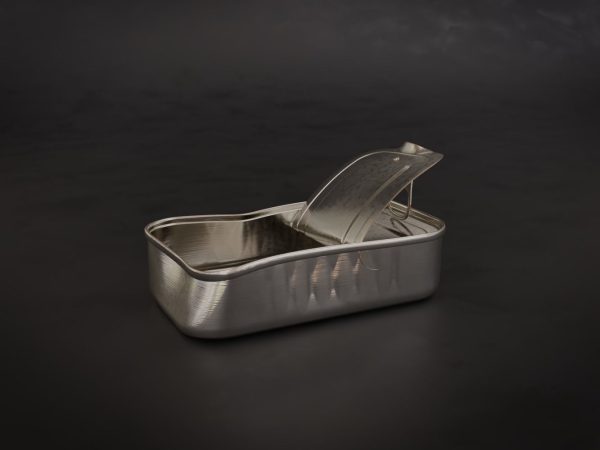 Opened Tin Can Set
