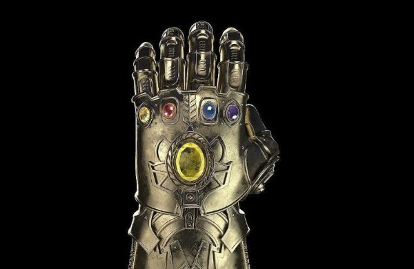 Thanos Infinity Gauntlet  Avengers Marvel