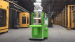 Vertical Plastic Injection Molding Machine Green