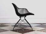 Wire lounge chair